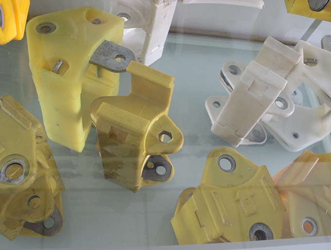 采煤机电缆夹板的特点